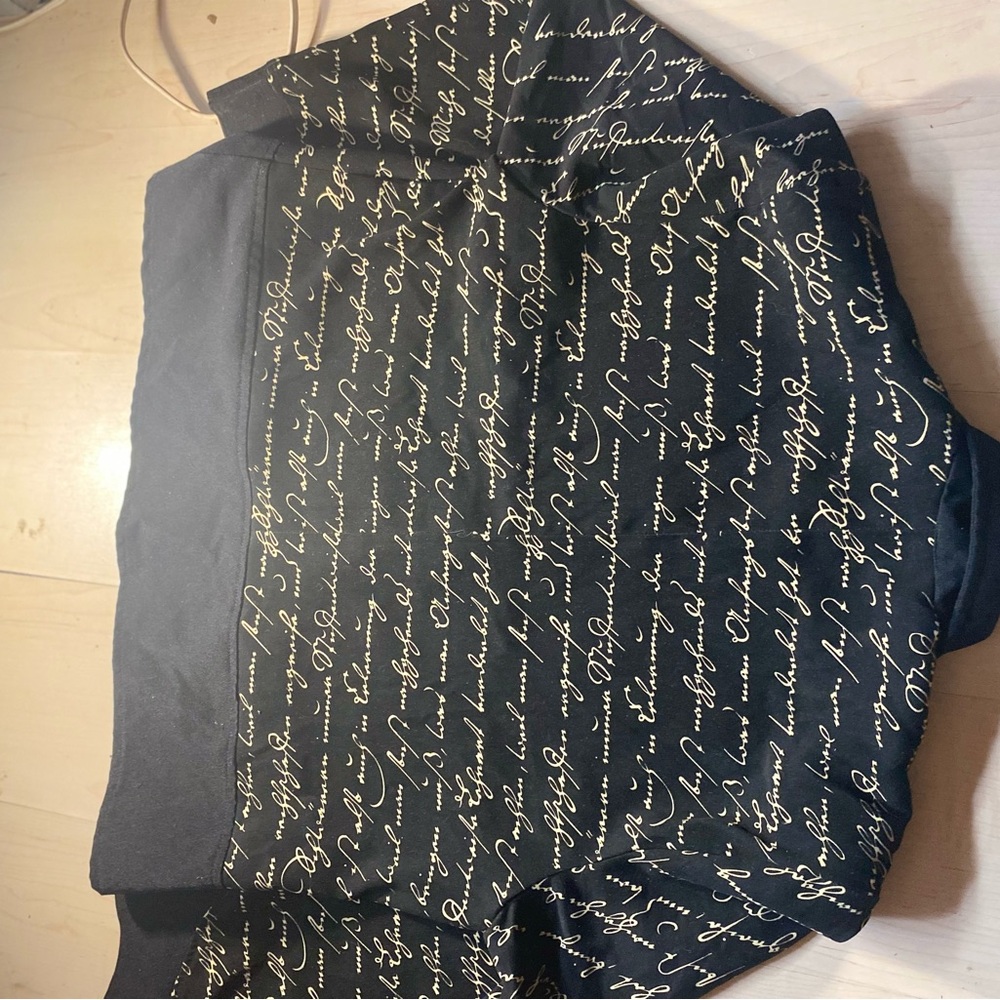 Elegant Black Script Print Jacket - image 3